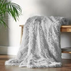 Catherine Lansfield Cuddly Deep Pile Throw 32 Catherine Lansfield Cuddly Deep Pile Throw -Online Home Furnishings 30353962