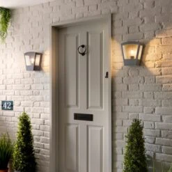 Leese Outdoor Wall Light -Online Home Furnishings 30730477 alt03