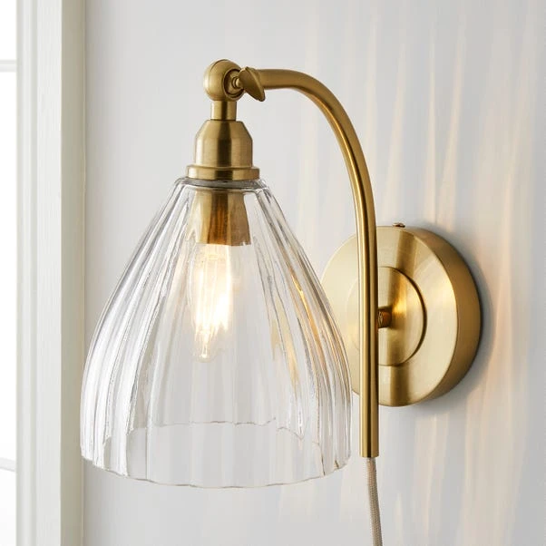 Churchgate Allexton Plug In Wall Light 8 Churchgate Allexton Plug In Wall Light - Image 6