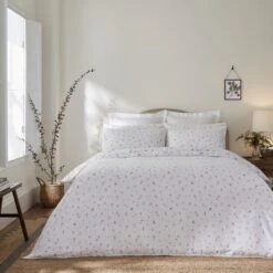 Dorma Wildflower Mauve Cotton Duvet Cover And Pillowcase Set 41 Dorma Wildflower Mauve Cotton Duvet Cover And Pillowcase Set -Online Home Furnishings 30799101 alt01