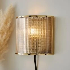 Kruze Plug In Wall Light -Online Home Furnishings 30834016