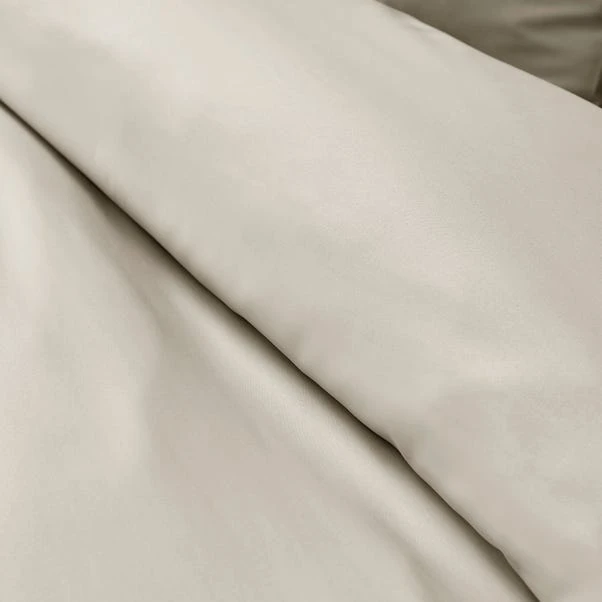 Soft & Silky Duvet Cover And Pillowcase Set 21 Soft & Silky Duvet Cover And Pillowcase Set - Image 19