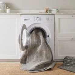 Practi Dana Washable Runner -Online Home Furnishings 30877401 alt05