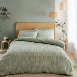Catherine Lansfield Seersucker Reversible Duvet Cover & Pillowcase Set -Online Home Furnishings 30892711