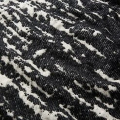 Abstract Luxe Throw 130x180cm -Online Home Furnishings 30898327 alt01