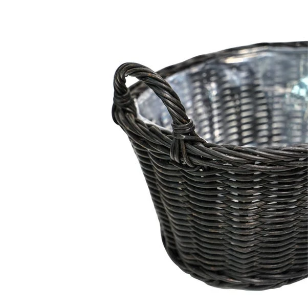 Ivyline Polyrattan Lined Basket Plant Pot 5 Ivyline Polyrattan Lined Basket Plant Pot - Image 3