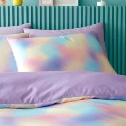Iridescent Satin Reversible Duvet Cover And Pillowcase Set -Online Home Furnishings 30945429 alt01