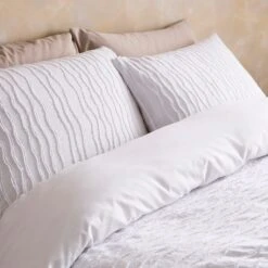 Alton Tufted Stripe Quilt Cover Set -Online Home Furnishings 30957329 alt01