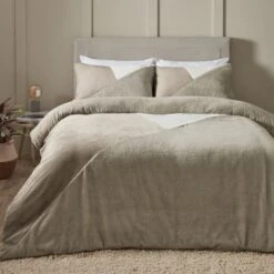 Catherine Lansfield Cosy Larsson Geo Fleece Duvet Cover And Pillowcase Set 32 Catherine Lansfield Cosy Larsson Geo Fleece Duvet Cover And Pillowcase Set -Online Home Furnishings 30963014