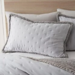 Catherine Lansfield Cosy Nori Soft Sherpa Duvet Cover And Pillowcase Set -Online Home Furnishings 30963040 alt01